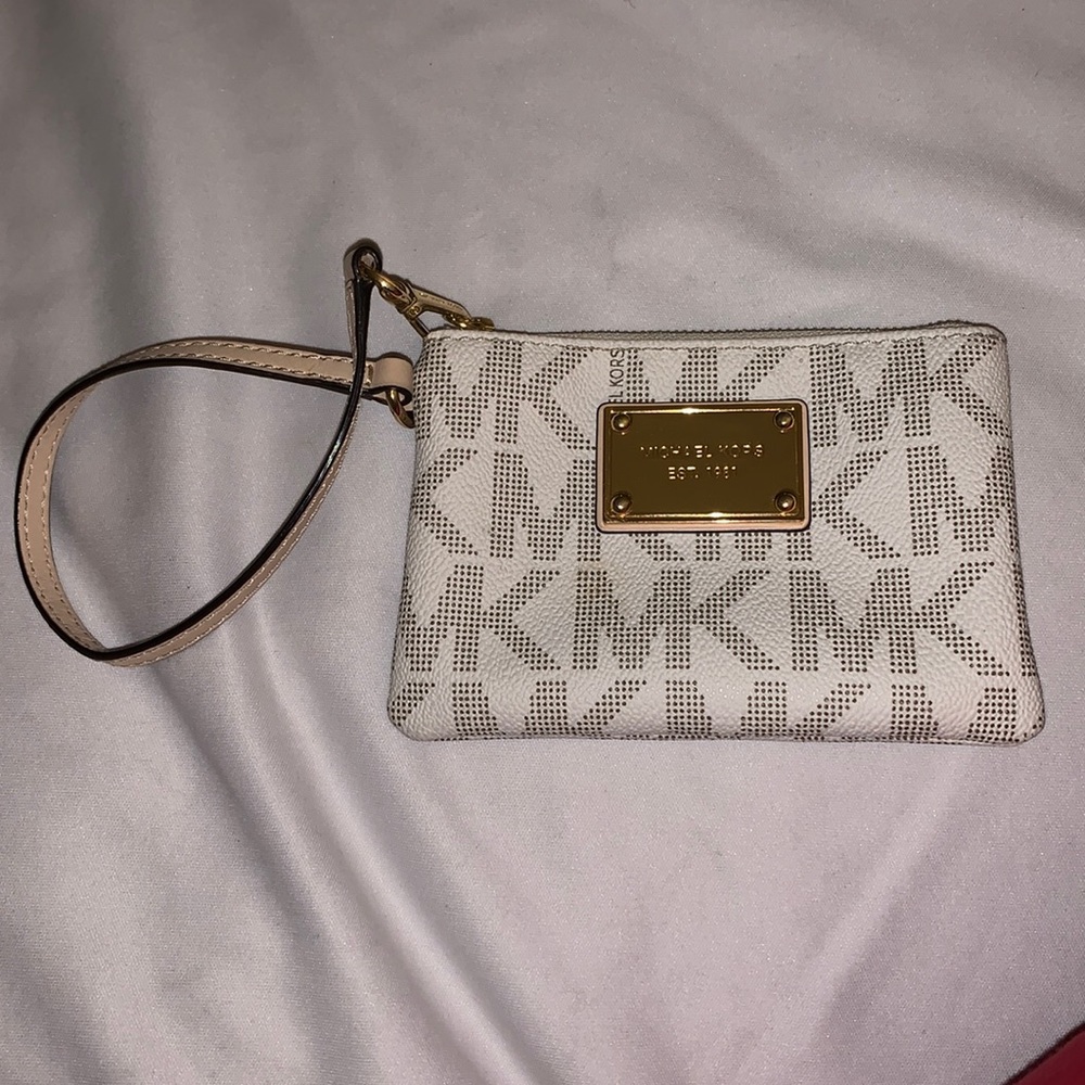 Michael Kors wristlet
